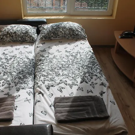 Lägenhet Dawn Park One Bedroom *